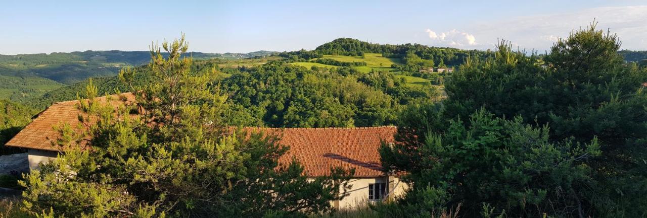 Cascina Brichat Alta Langa Serravalle delle Langhe Esterno foto